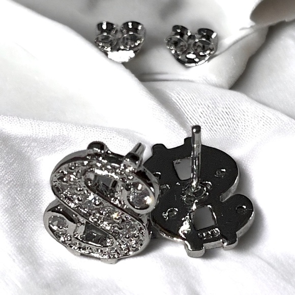 Other - Unisex $$ Stud Earrings